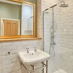 Apartment Host & - Milton Street