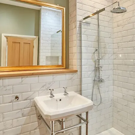 Διαμέρισμα Host & - Milton Street